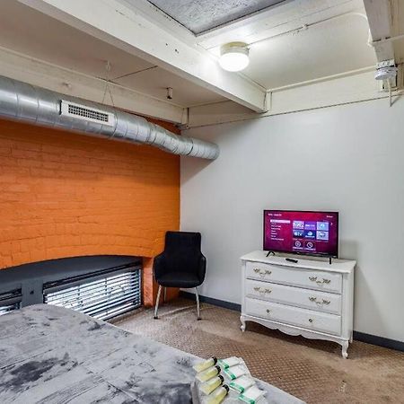 Centric Modern Loft W/ King Beds Apartment Rochester Exterior foto