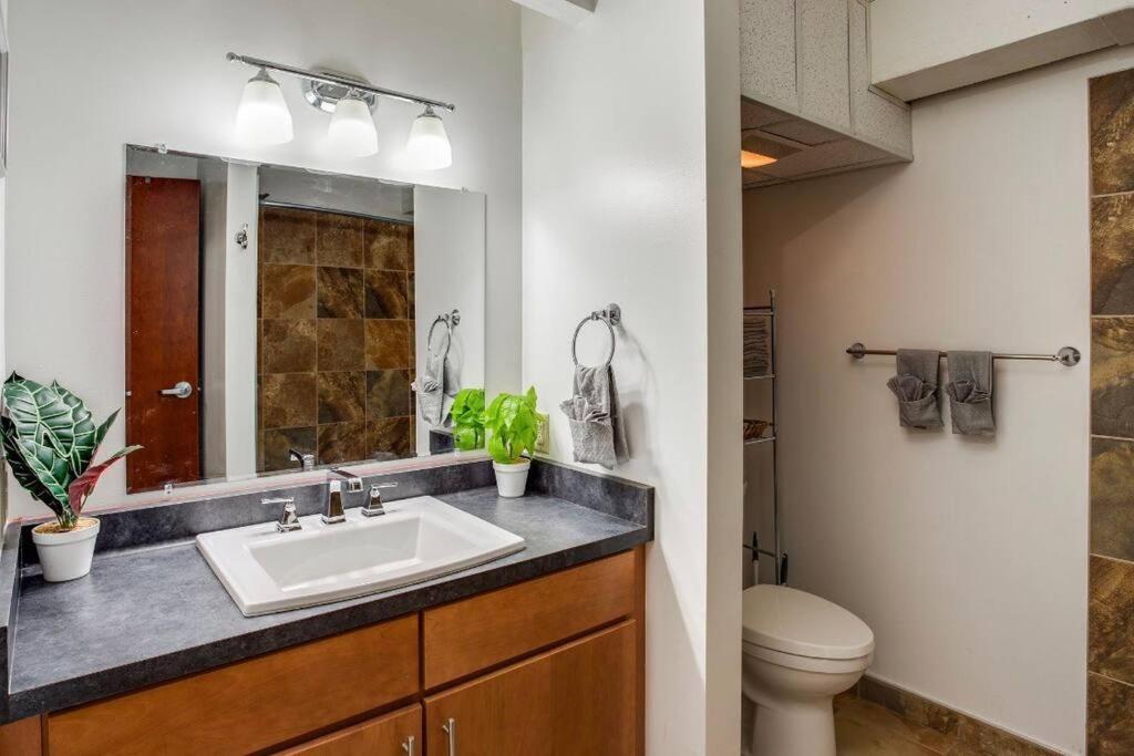 Centric Modern Loft W/ King Beds Apartment Rochester Exterior foto