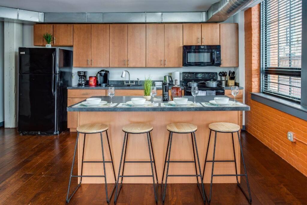 Centric Modern Loft W/ King Beds Apartment Rochester Exterior foto